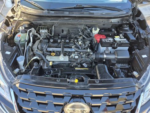 Used 2021 Nissan Kicks SV image 28