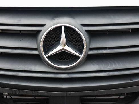 New 2025 Mercedes-Benz Sprinter 2500 image 10