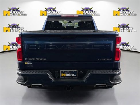 Used 2019 Chevrolet Silverado 1500 Custom image 6