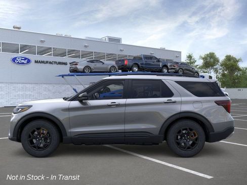 New 2026 Ford Explorer Tremor image 3