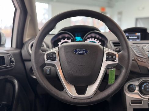 Used 2019 Ford Fiesta SE image 16