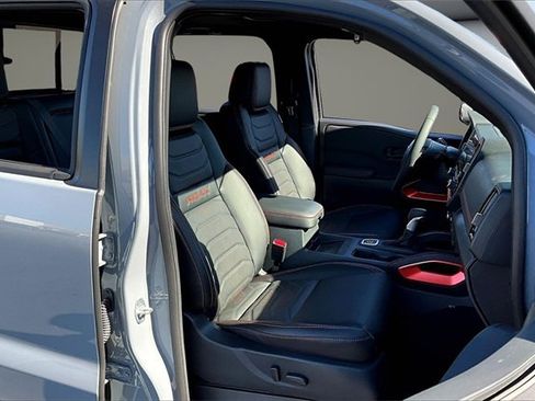 New 2026 Nissan Frontier PRO-4X image 11