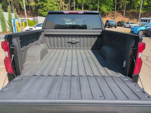 Used 2022 Chevrolet Silverado 1500 RST AWD/4WD image 32