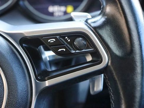 Used 2016 Porsche Cayenne image 30