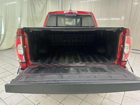 Used 2016 GMC Canyon SLT w/ Driver Alert Package AWD/4WD image 8
