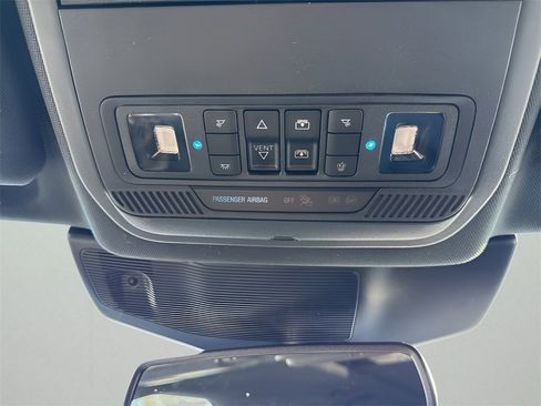 Used 2020 Ford Explorer Platinum w/ Premium Technology Package image 40