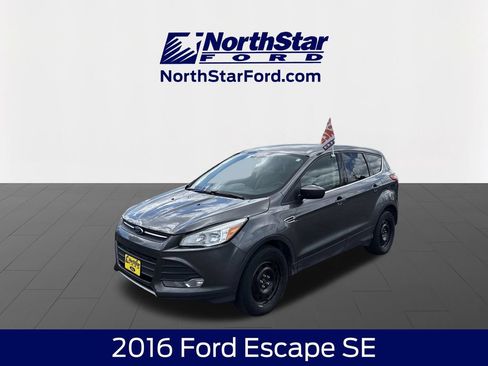 Used 2016 Ford Escape SE AWD/4WD image 1