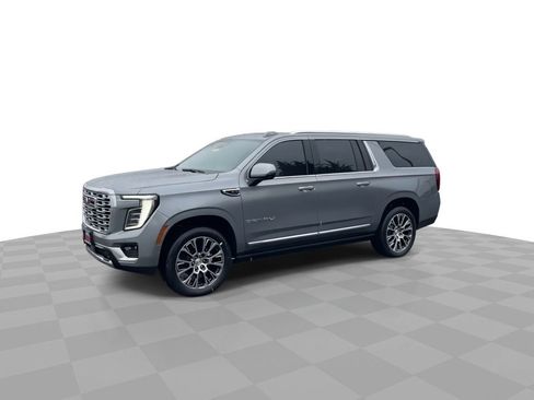 New 2026 GMC Yukon XL Denali w/ Denali Reserve Package AWD/4WD image 4