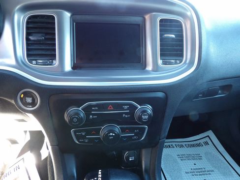 Used 2022 Dodge Charger SXT image 13
