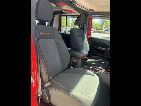 Used 2021 Jeep Gladiator Mojave AWD/4WD image 21
