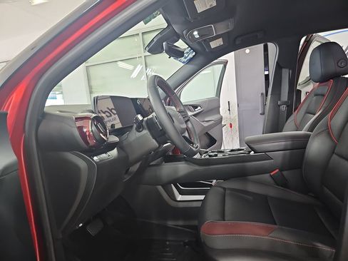 Certified 2025 Chevrolet Equinox RS w/ Safety and Technology Package AWD/4WD image 19