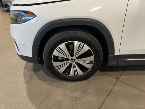 Used 2023 Mercedes-Benz EQB 300 4MATIC image 44