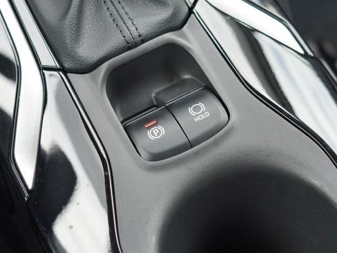 Used 2025 Toyota Corolla Cross XLE w/ Convenience Package FWD image 35