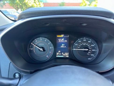 Used 2022 Subaru Crosstrek 2.0i Premium w/ Moonroof Package AWD/4WD image 16