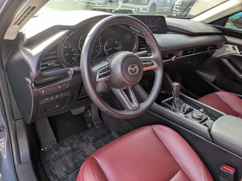 Used 2023 MAZDA MAZDA3 s image 14