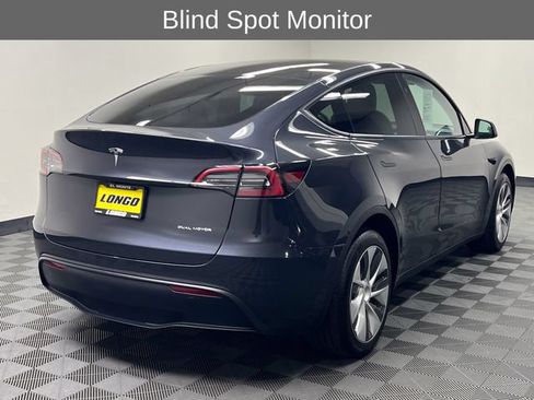 Used 2024 Tesla Model Y Long Range AWD/4WD image 5