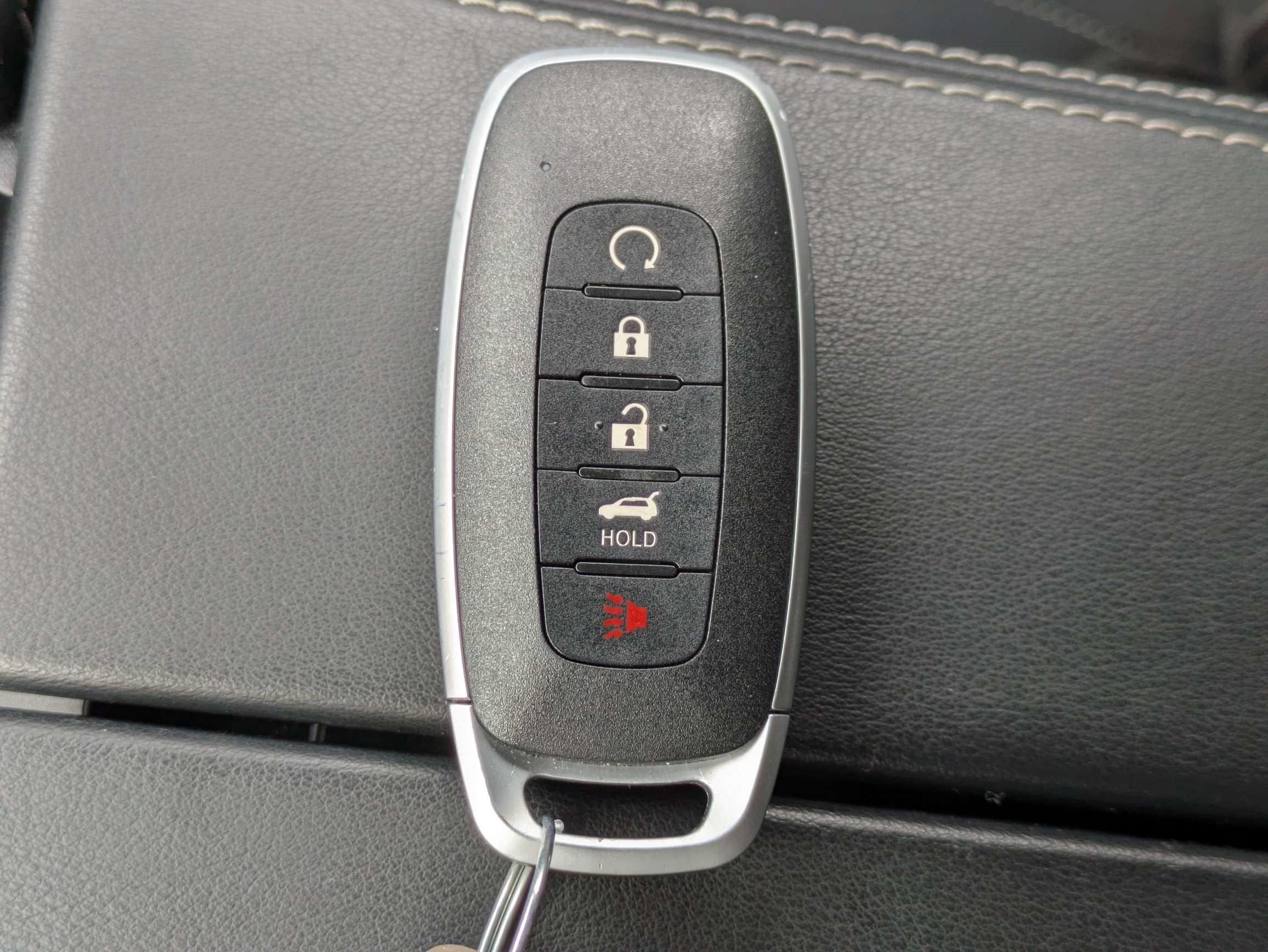 Used 2025 Nissan Rogue Platinum FWD image 31