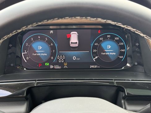 Used 2025 Volkswagen Atlas SE image 18