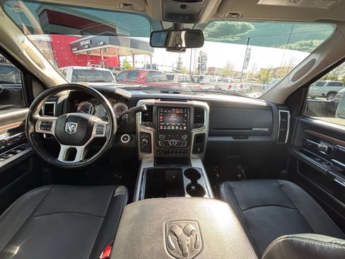 Used 2015 RAM 3500 Laramie w/ Convenience Group AWD/4WD image 21