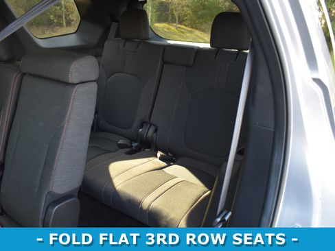 Certified 2023 Honda Pilot Sport image 10