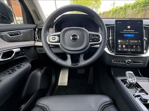 New 2026 Volvo XC90 T8 Ultra w/ Lounge Package AWD/4WD image 23