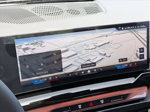 New 2026 BMW i5 eDrive40 w/ M Sport Package AWD/4WD image 14