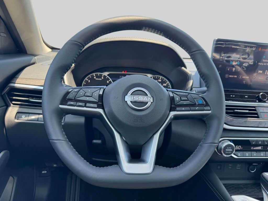 Certified 2025 Nissan Altima 2.5 SL FWD image 13