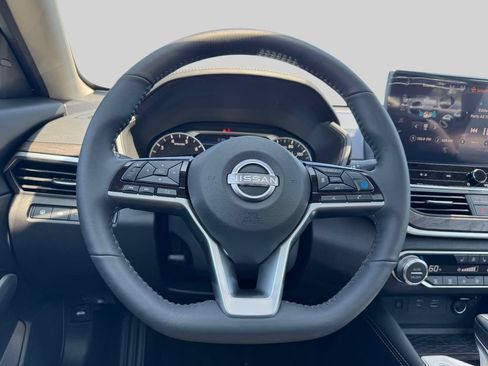 Certified 2025 Nissan Altima 2.5 SL FWD image 13