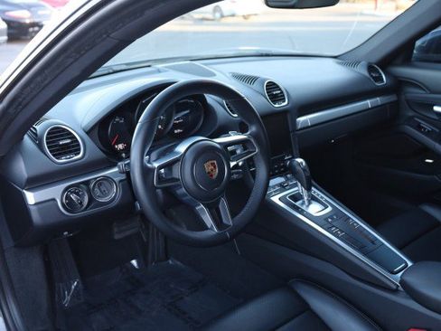 Used 2018 Porsche 718 Cayman RWD image 24