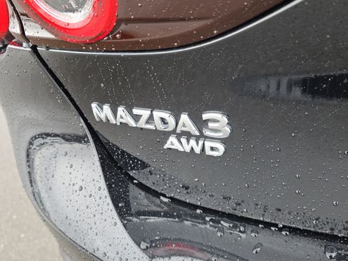 Used 2024 MAZDA MAZDA3 Hatchback w/Premium Plus Pkg image 12