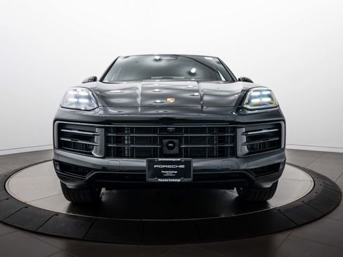Certified 2026 Porsche Cayenne Coupe AWD/4WD image 10