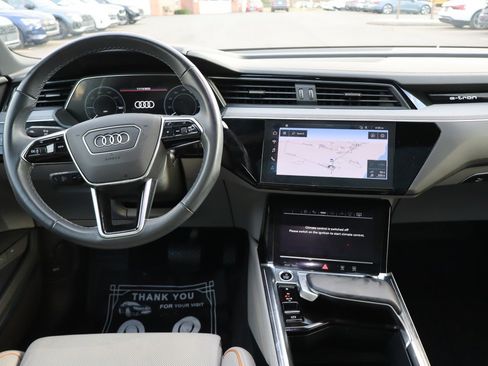 Used 2024 Audi Q8 e-tron Prestige w/ Prestige Package image 13