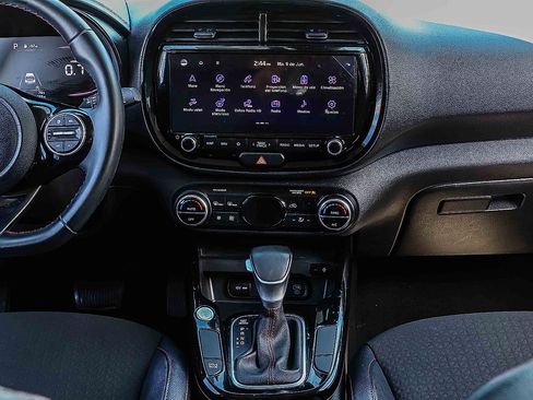 Certified 2023 Kia Soul GT-Line FWD image 10