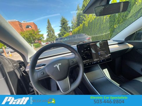 Used 2020 Tesla Model Y Long Range AWD/4WD image 38