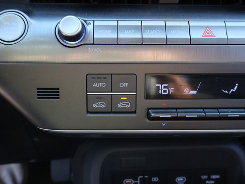 Used 2025 Hyundai Kona SEL image 26