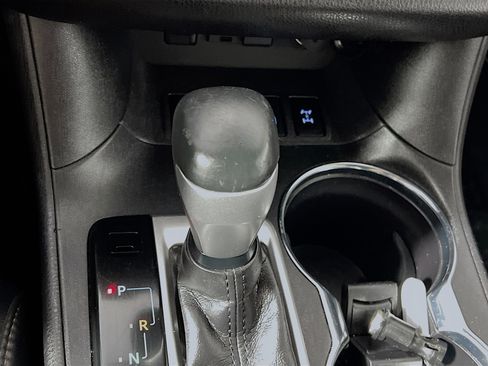 Used 2019 Toyota Highlander Limited Platinum image 24