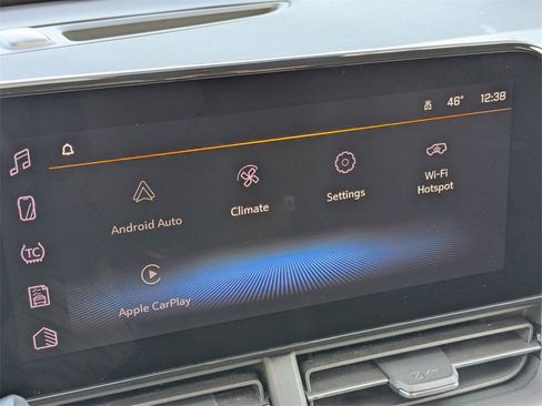 Used 2025 Chevrolet Trax LT w/ LT Convenience Package image 22