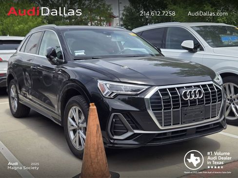 Used 2023 Audi Q3 2.0T Premium Plus w/ Premium Plus Package AWD/4WD image 1
