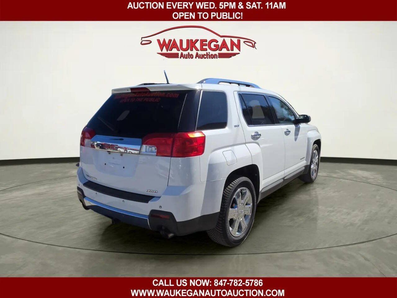 Used 2012 GMC Terrain SLT w/ Chrome and Technology Package AWD/4WD image 4