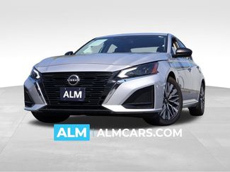 Used 2024 Nissan Altima 2.5 SV FWD video 1