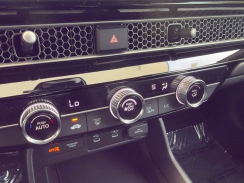 Used 2025 Honda Civic Sport image 26