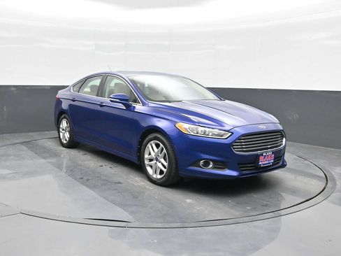 Used 2013 Ford Fusion SE FWD image 1