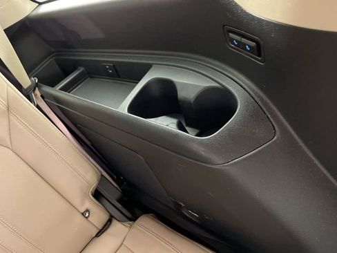 Used 2023 Ford Expedition Limited image 49