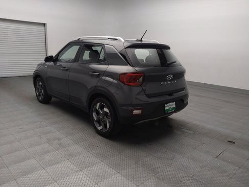 Used 2025 Hyundai Venue SEL image 5