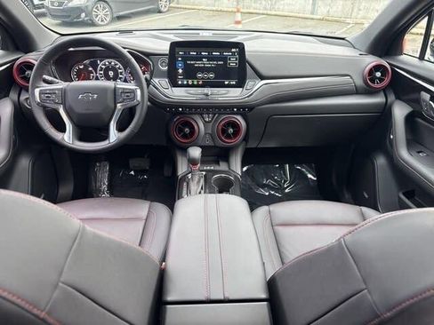 Used 2025 Chevrolet Blazer RS w/ Driver Confidence II Package image 16