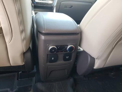 Used 2023 Ford Explorer Platinum w/ Technology Package AWD/4WD image 16