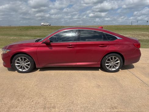 Used 2021 Honda Accord LX image 2