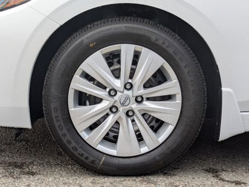 New 2025 Nissan Sentra S image 9