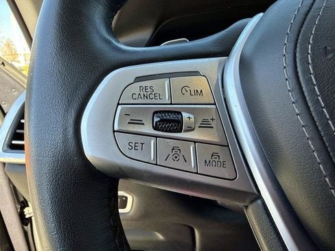 Used 2022 BMW X7 xDrive40i w/ Executive Package image 35