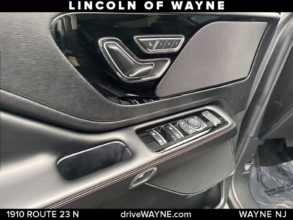 Certified 2024 Lincoln Aviator AWD w/ Premium Package image 14